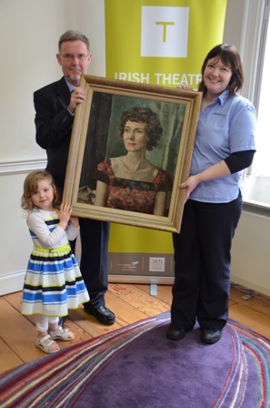 Mia, Gregg & Sarah Ryan with the portrait of Phyllis Ryan by James le Jeune which they presented to the Abbey Theatre Archive. Photo Credit: Orlaith O’Neill